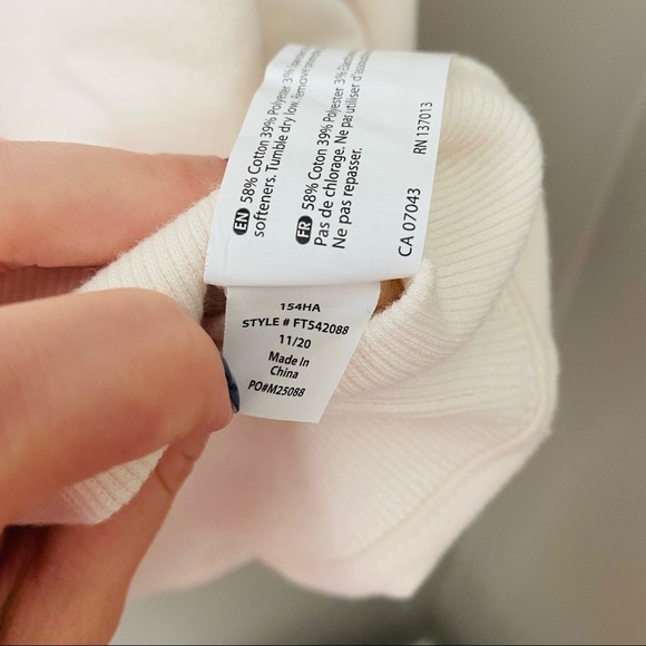 Wildfox All You Need Is Love Sweater Sz Small - Picture 9 of 13